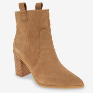 BCBGeneration Jayda Bootie size 9